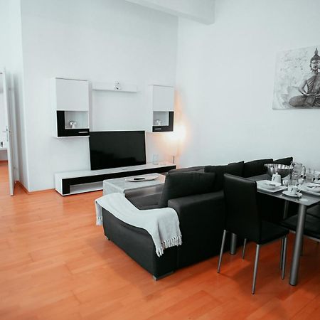 Raimond Apartment Ottakringer Top 10 Vienna Exterior photo